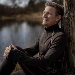 Yukon - Baselayer with collar and app controlled heating - Man