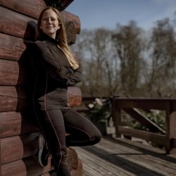 Yukon - Baselayer with half-zip and app controlled heating - Woman